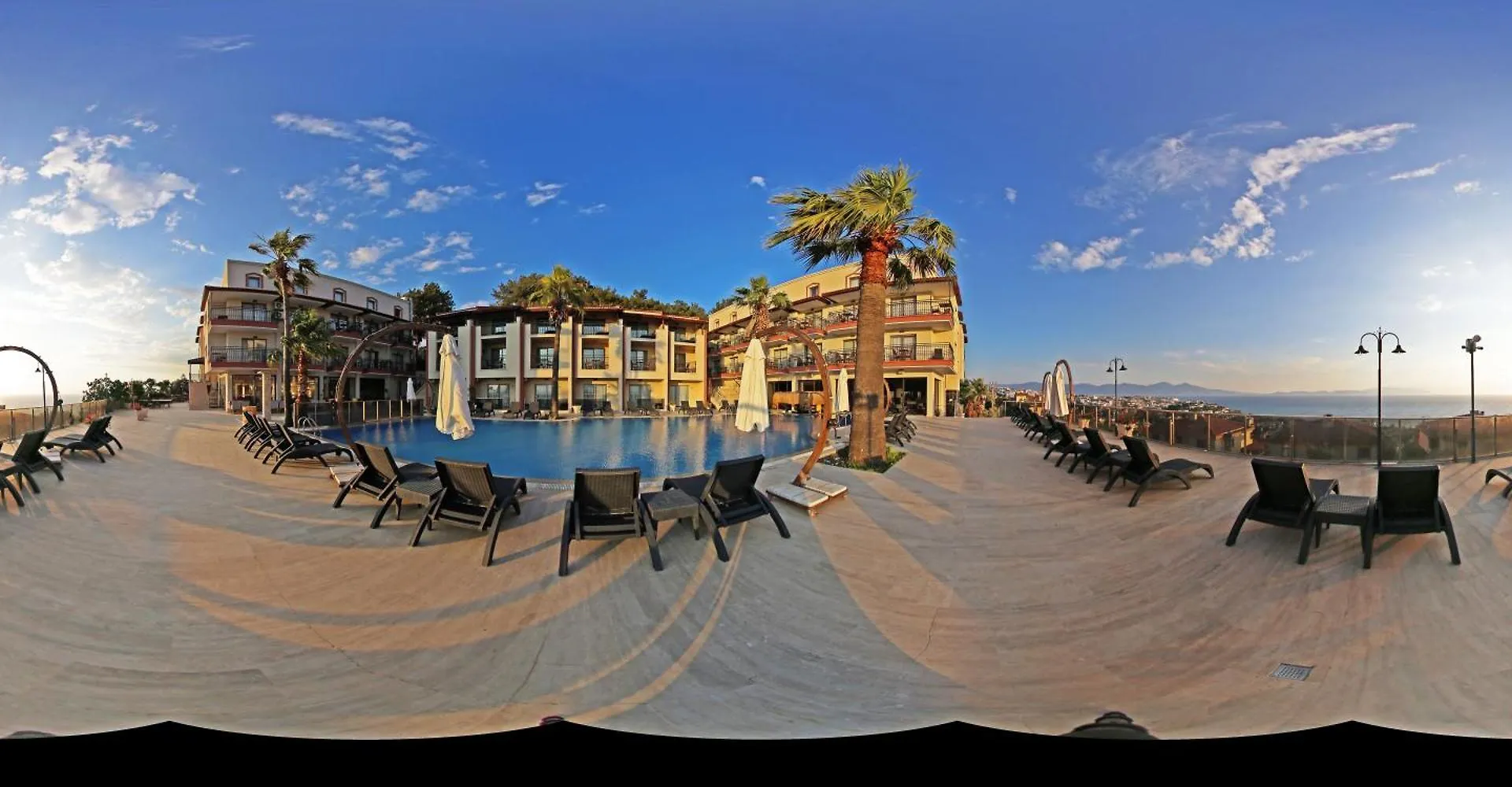 Neopol Hotel Kuşadası 3*,