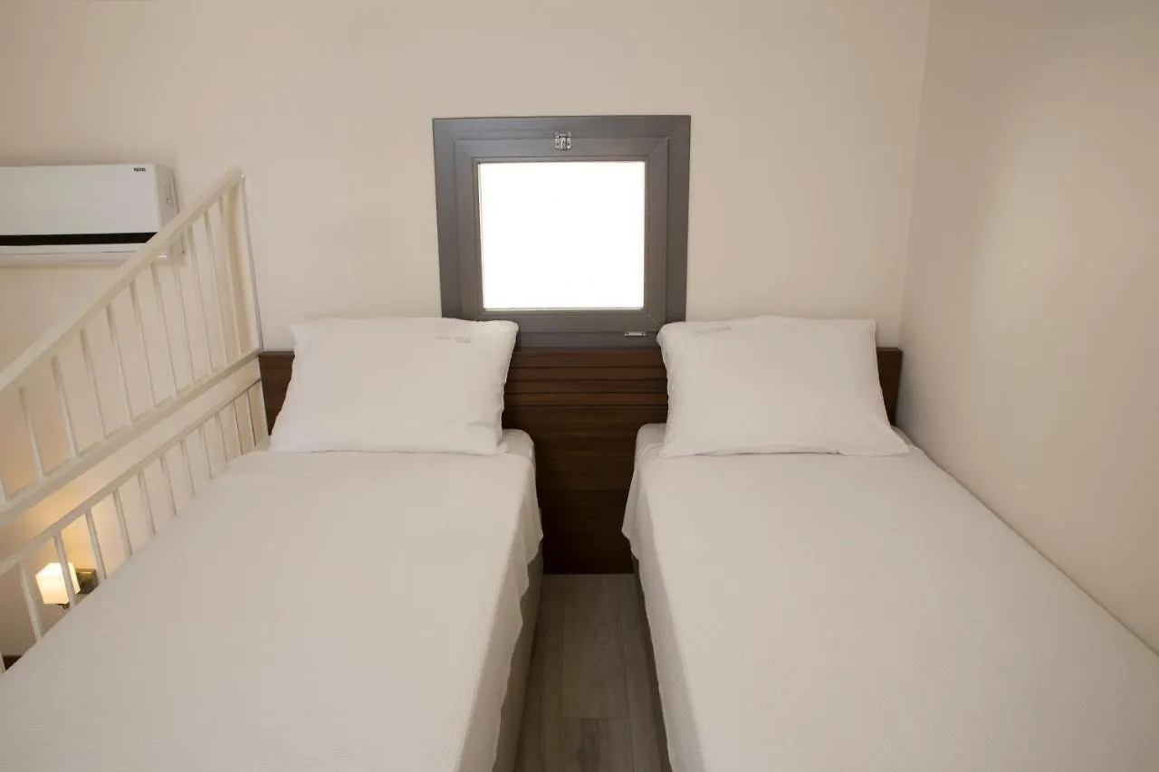Neopol Hotel Kusadası 3*,